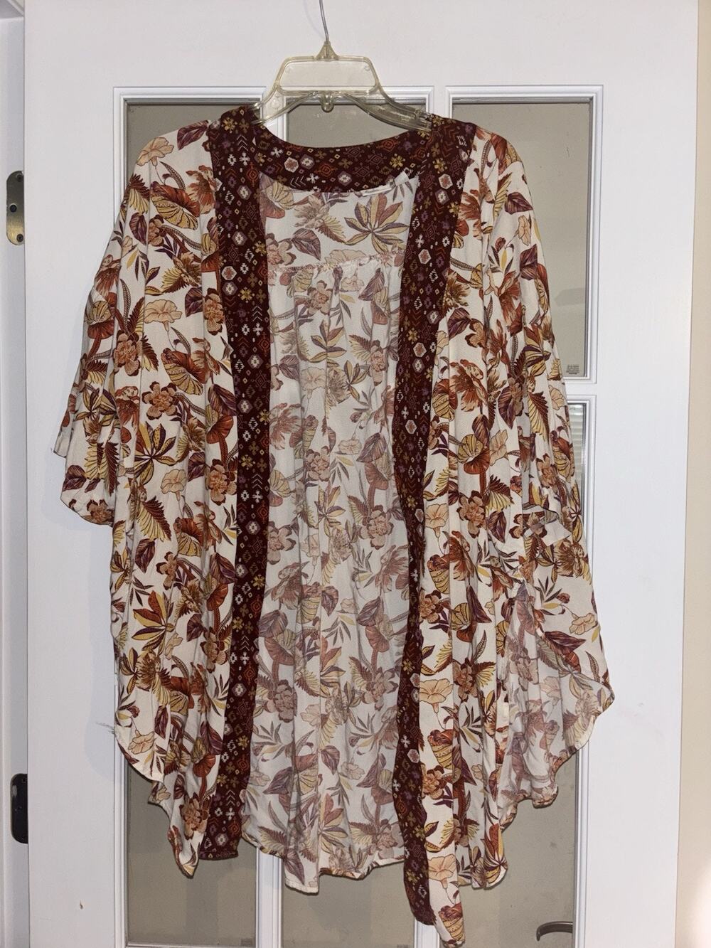 Cato Duster Kimono Size Large Floral Fall Autumn Open Front Short Sleeve